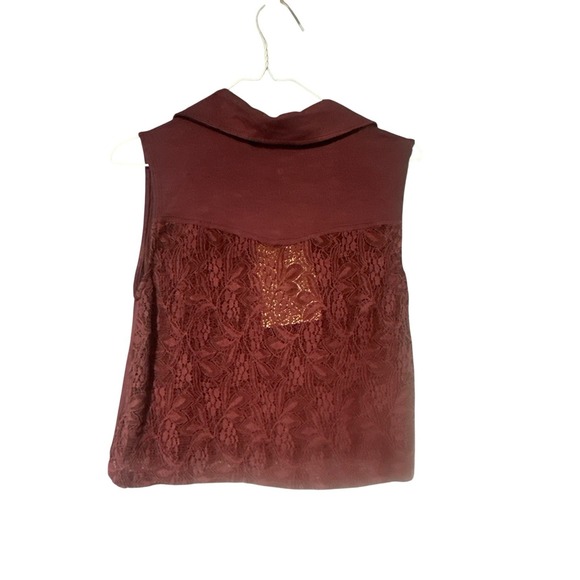 Pol Burgundy Crop‎ Sleeveless Top With Lace Back And Front Pocket Size Small - Picture 6 of 11